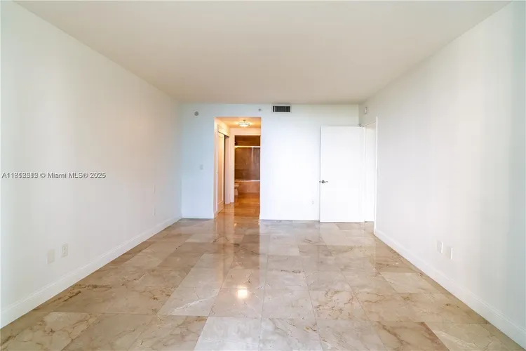 Ritz-Carlton Coconut Grove #705 image #19