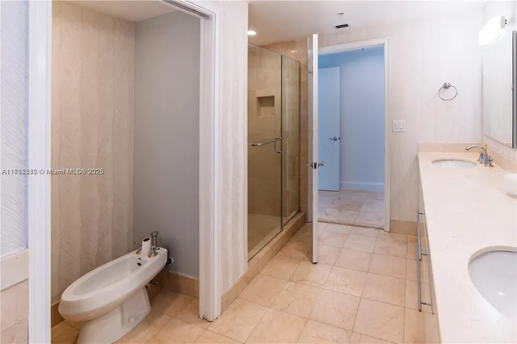 Ritz-Carlton Coconut Grove #705 image #20