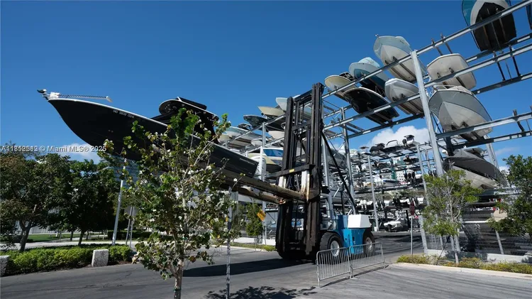 Ritz-Carlton Coconut Grove #705 image #23