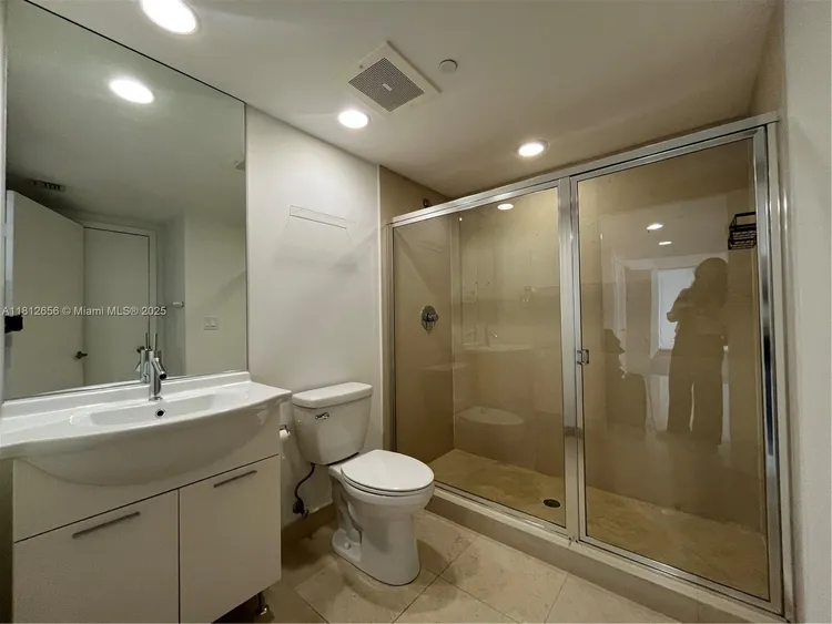 Icon Brickell II #1710 image #14