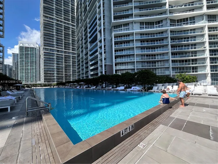 Icon Brickell II #1710 image #18