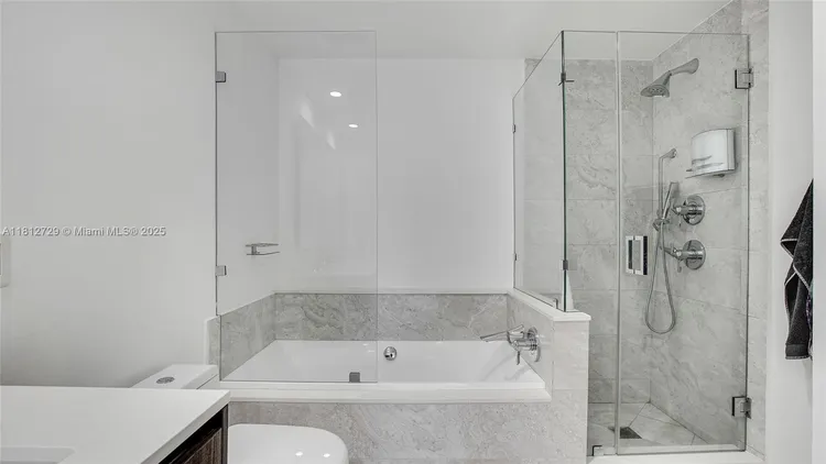 Aria on the Bay #4208 image #13