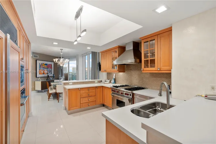 Acqualina #801 image #12