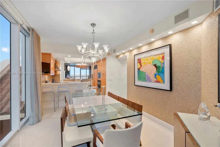 Acqualina #801 image #13