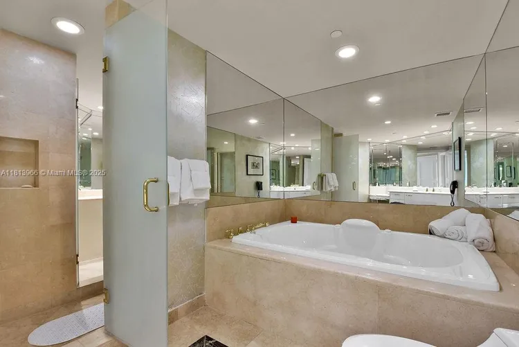 Porto Vita South Tower #1701 image #27