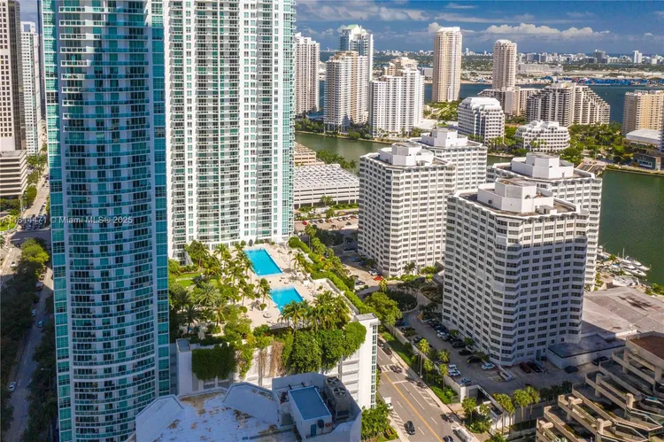 The Plaza on Brickell North #1407 image #20