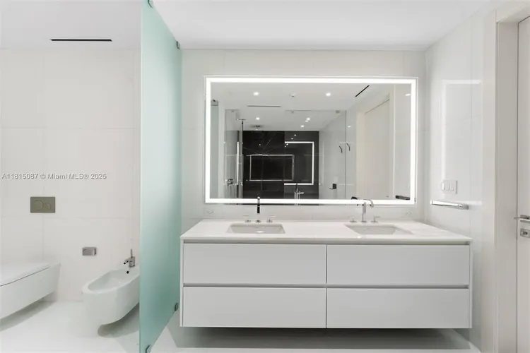 Aston Martin Residences #2002 image #13