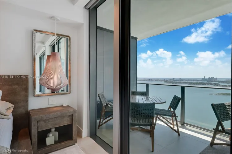 Paraiso Bay #4701 image #17