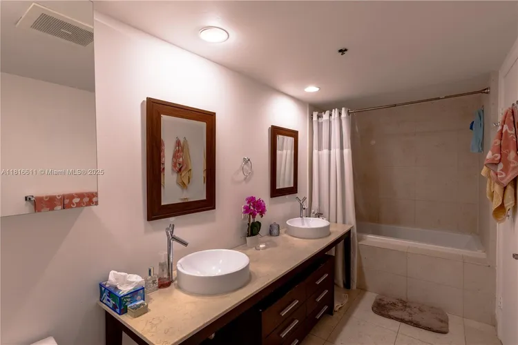 Icon Brickell I #3512 image #15