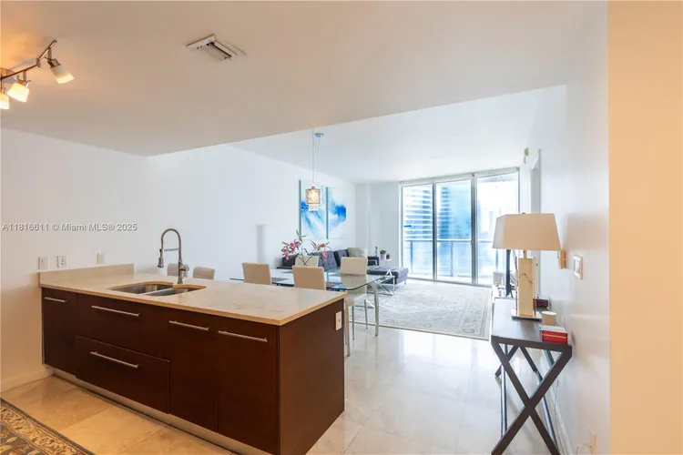 Icon Brickell I #3512 image #6