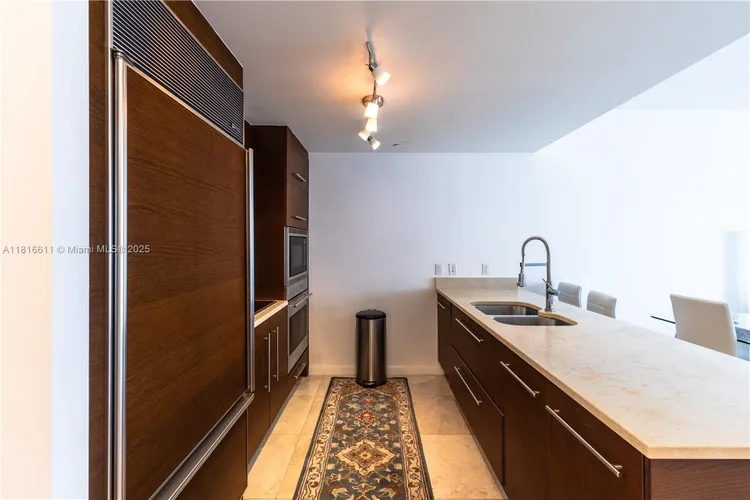 Icon Brickell I #3512 image #8