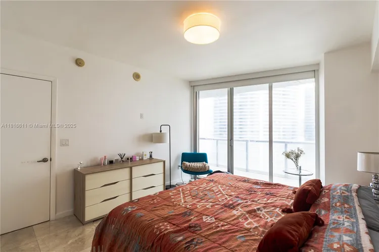 Icon Brickell I #3512 image #9