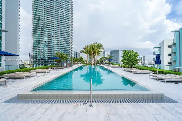 One Paraiso #1702 image #26