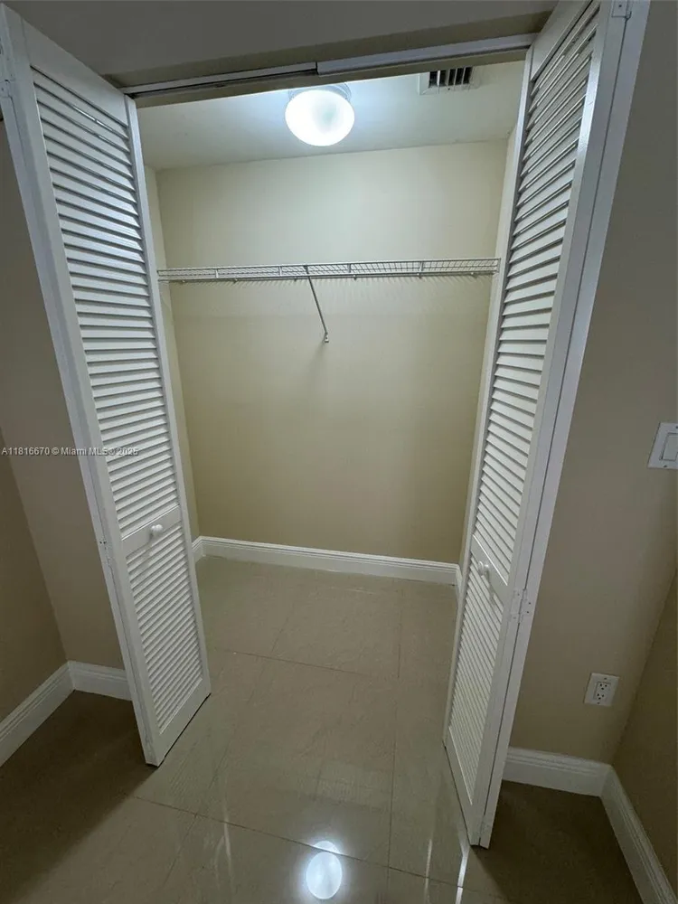 One Village Place #910 image #13