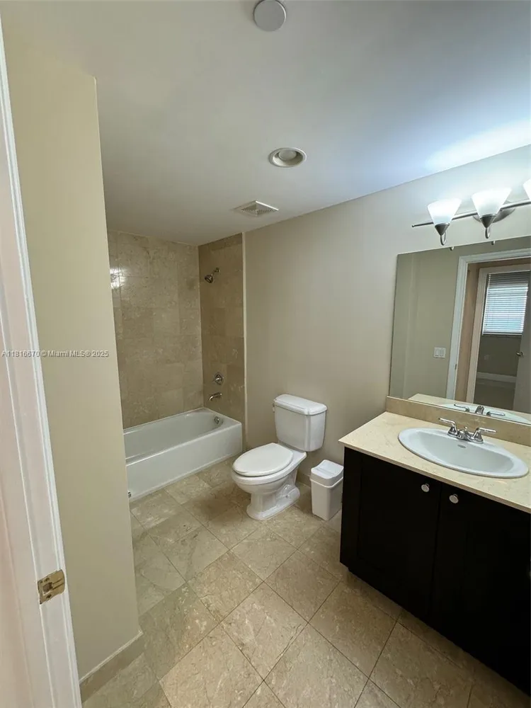 One Village Place #910 image #14