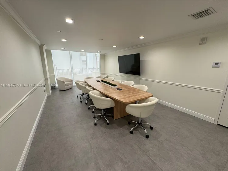 One Village Place #910 image #17