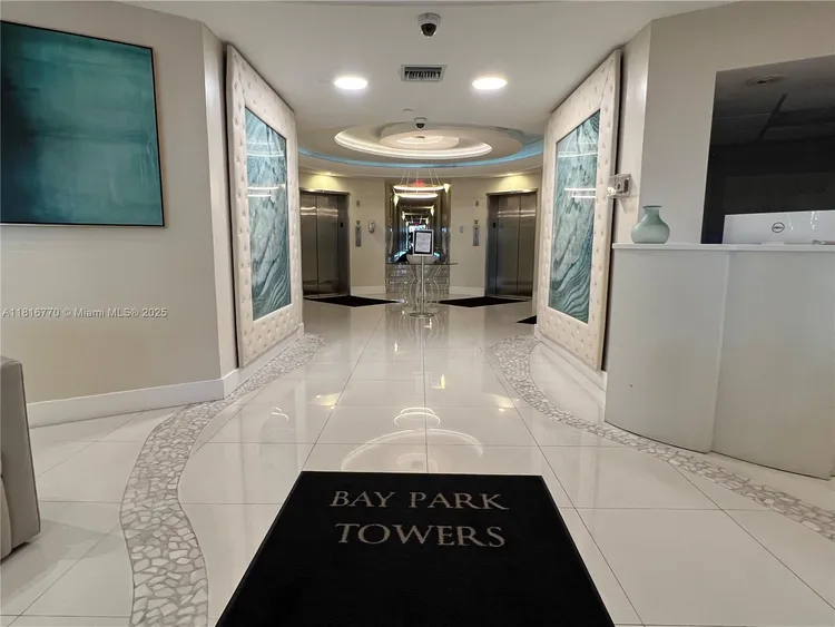 Bay Park Towers #713 image #14