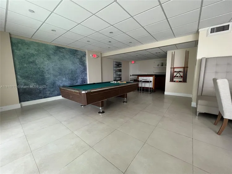 Bay Park Towers #713 image #17