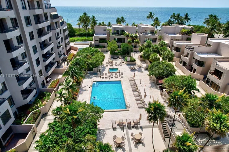 Key Colony I - Tidemark #200 image #17