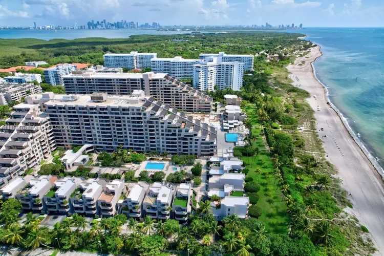 Key Colony I - Tidemark #200 image #20