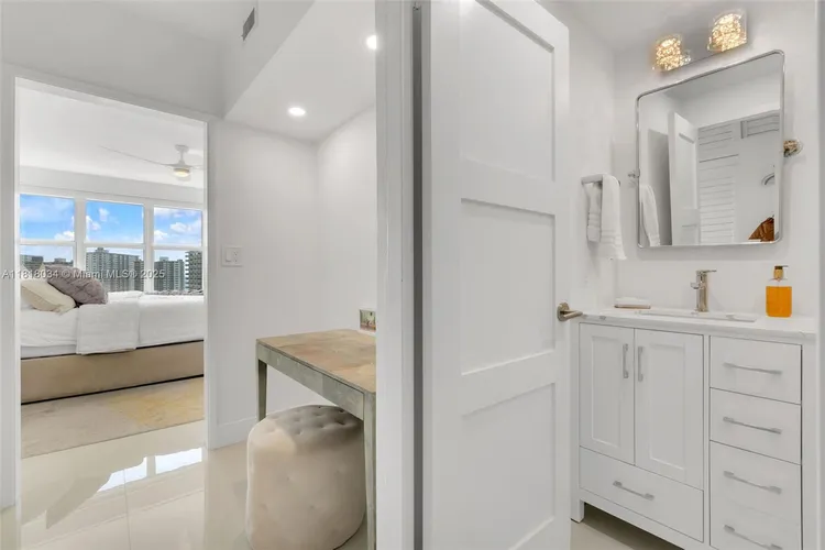 Coral Ridge Towers North #1221 image #16