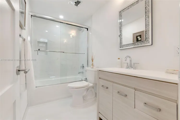 Coral Ridge Towers North #1221 image #22