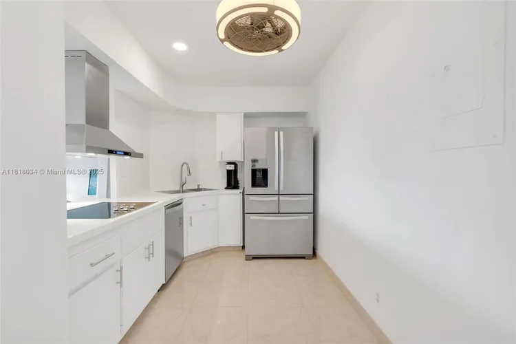 Coral Ridge Towers North #1221 image #8