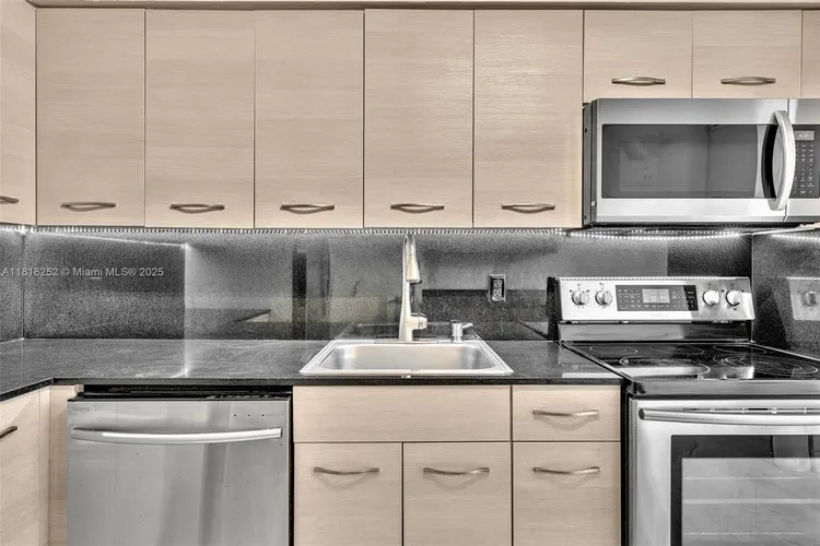 Aquasol #10O image #10