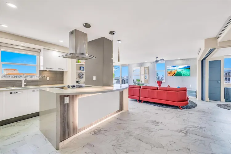 Berkley South #17A image #16