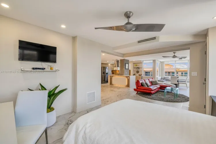 Berkley South #17A image #24