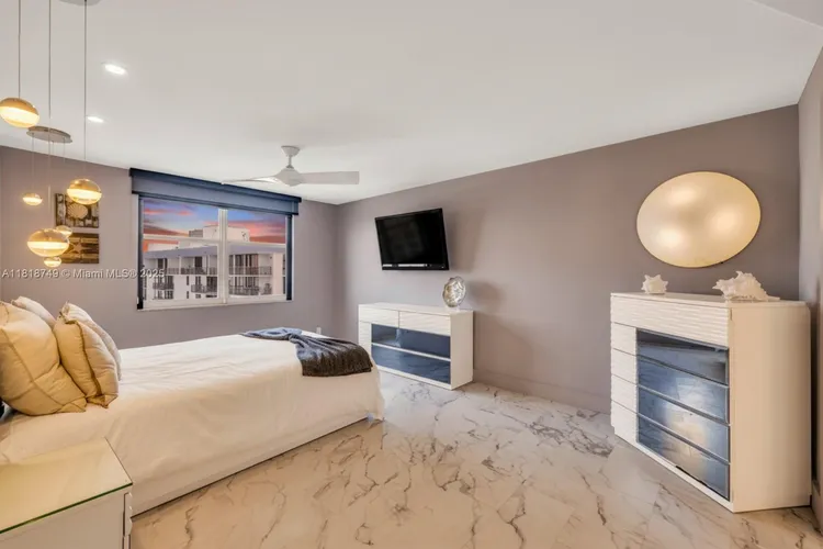 Berkley South #17A image #30