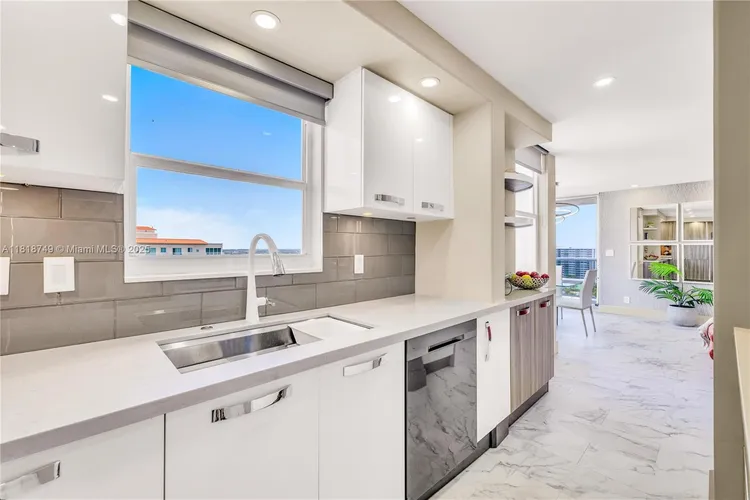 Berkley South #17A image #8