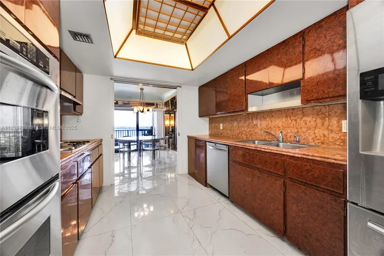 Cricket Club Miami #1103 image #11