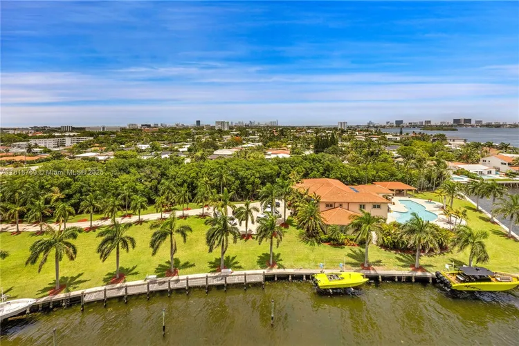 Cricket Club Miami #1103 image #32