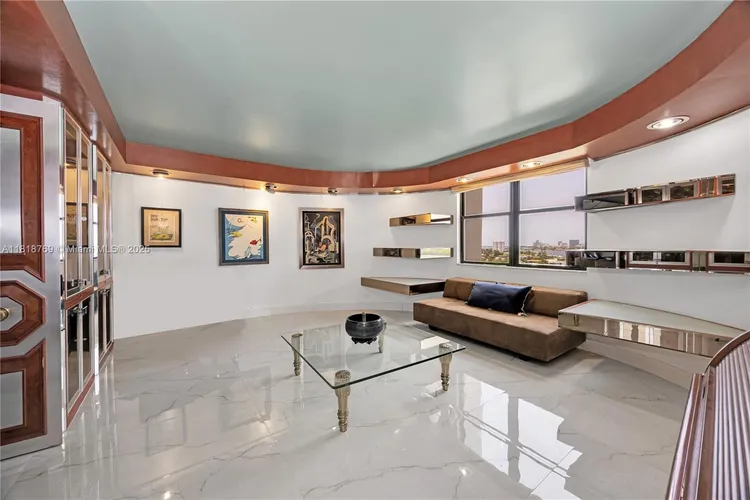 Cricket Club Miami #1103 image #9