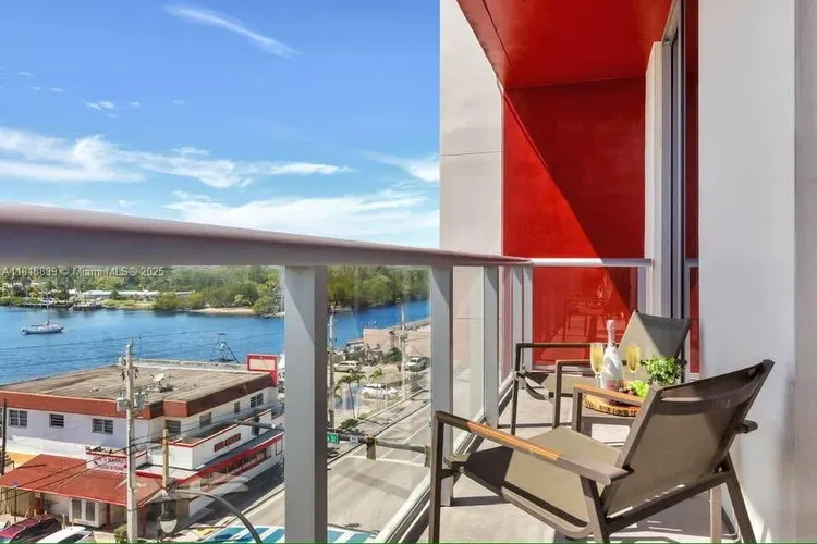 Costa Hollywood #N529 image #21