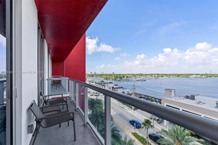 Costa Hollywood #N529 image #22