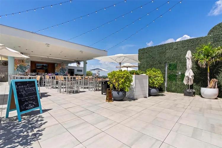 Costa Hollywood #N529 image #30