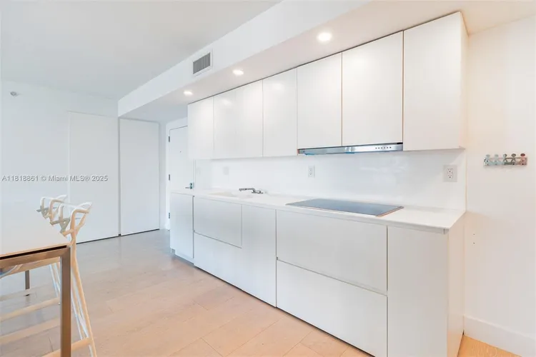 Floridian #2807 image #14