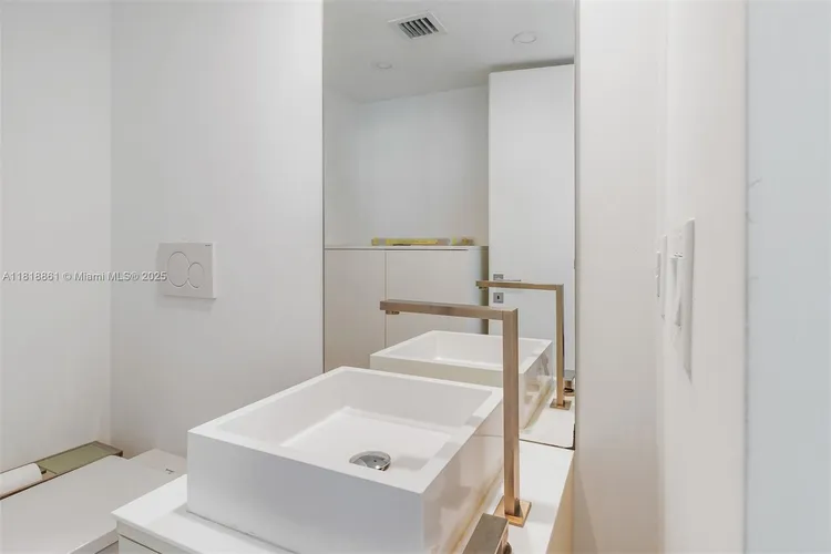 Floridian #2807 image #25