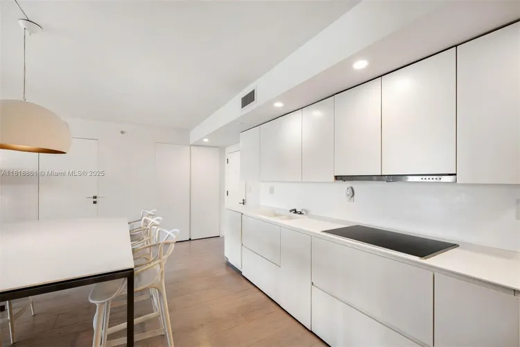 Floridian #2807 image #9