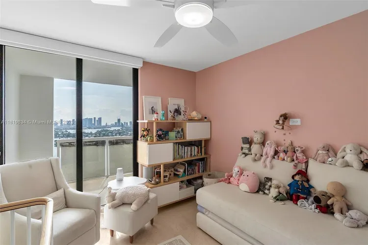 Nine Island Avenue #2205 image #14