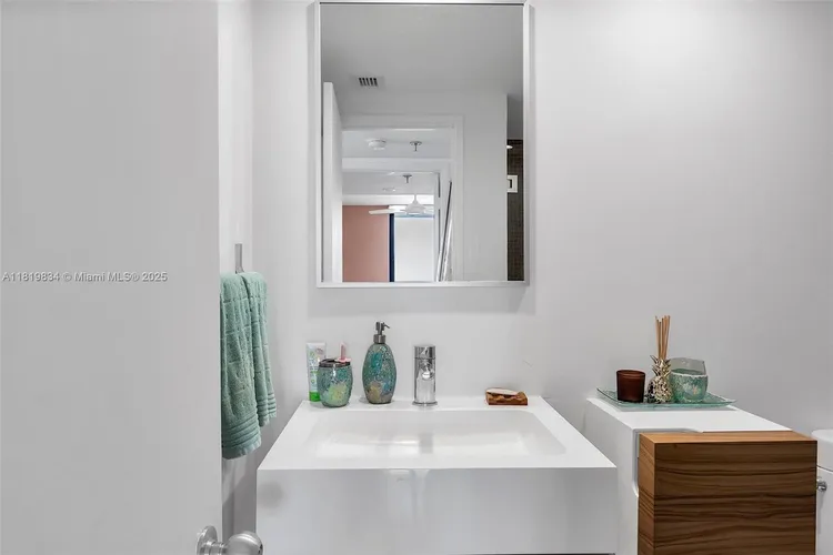 Nine Island Avenue #2205 image #16