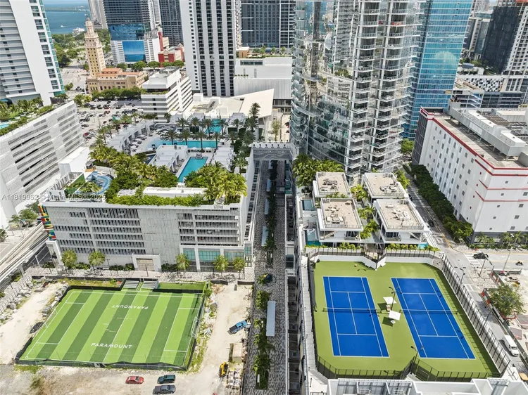 Paramount Miami Worldcenter #909 image #11