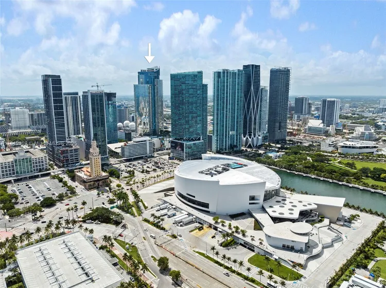 Paramount Miami Worldcenter #909 image #49