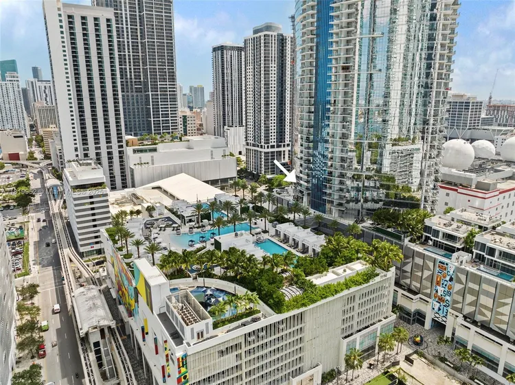 Paramount Miami Worldcenter #909 image #57