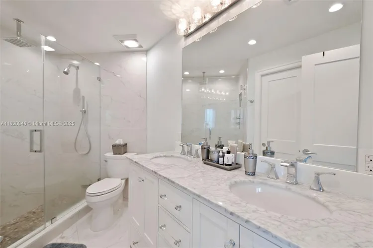 One Tequesta Point #1006 image #8