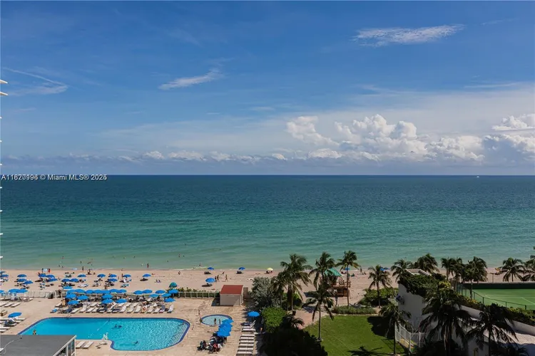 Aventura Beach Club #926 image #7