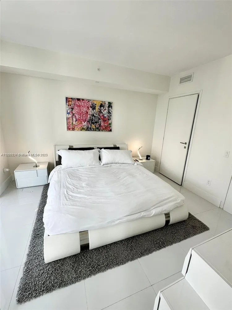 Brickell House #3101 image #11