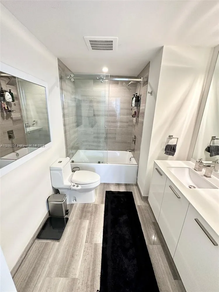 Brickell House #3101 image #14